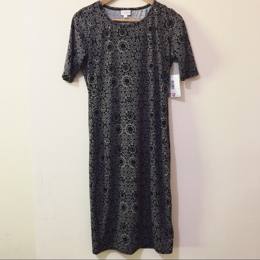 NWT LuLaRoe small Julia dress